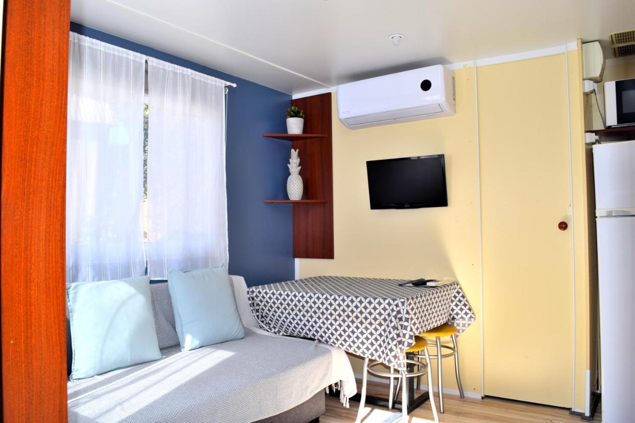 Готель Casita Movil En Camping De La Manga Екстер'єр фото